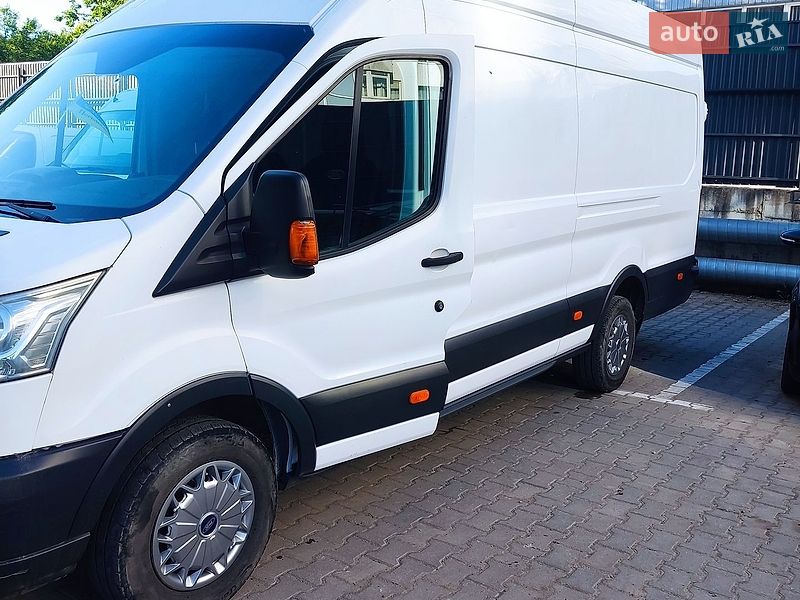 Грузовой фургон Ford Transit 2014 в Черновцах
