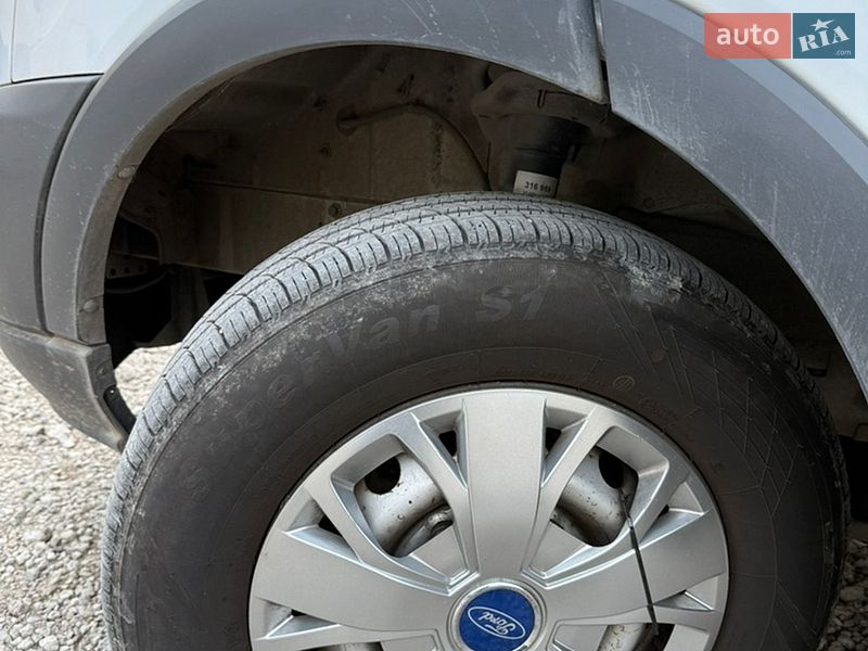 Грузовой фургон Ford Transit 2015 в Запорожье