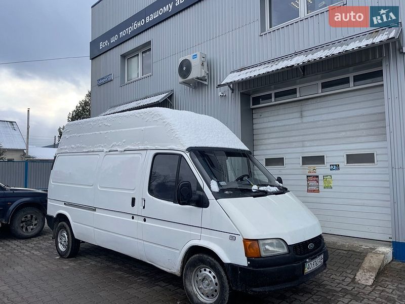 Грузовой фургон Ford Transit 1999 в Надворной