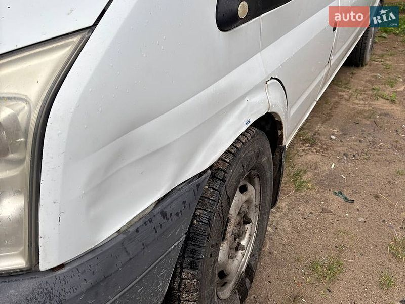 Вантажний фургон Ford Transit 2012 в Львові