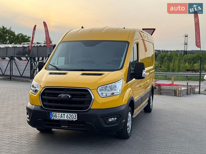 Вантажний фургон Ford Transit 2021 в Бучі
