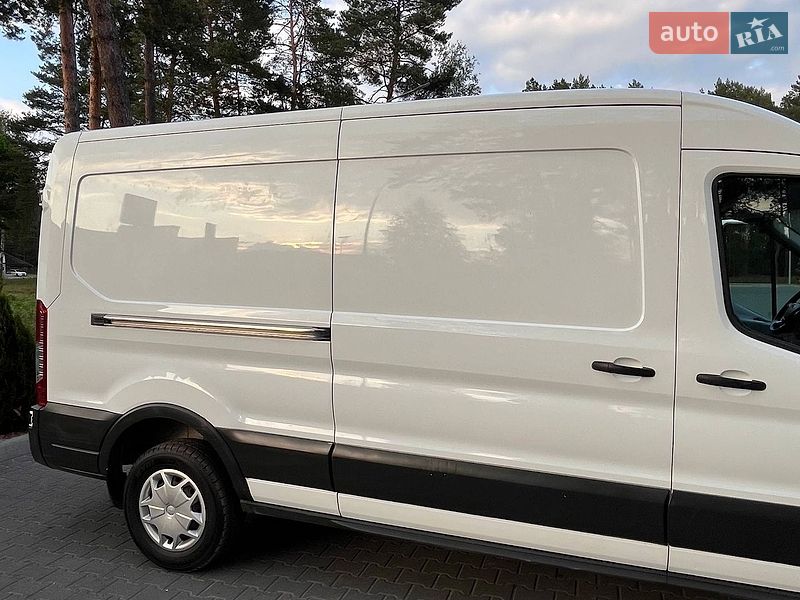 Вантажний фургон Ford Transit 2019 в Маневичах