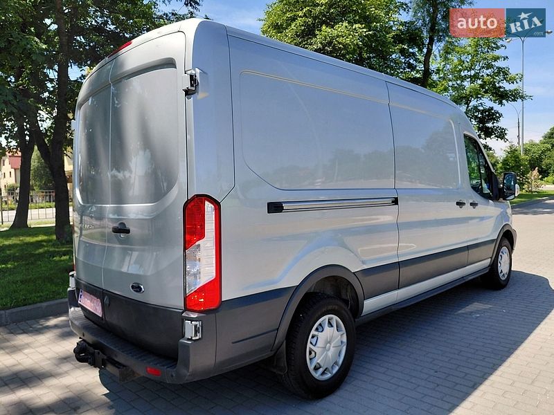 Грузовой фургон Ford Transit 2019 в Ивано-Франковске