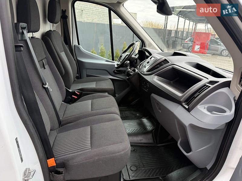 Грузовой фургон Ford Transit 2018 в Дубно