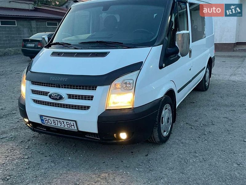 Грузопассажирский фургон Ford Transit 2012 в Шумске