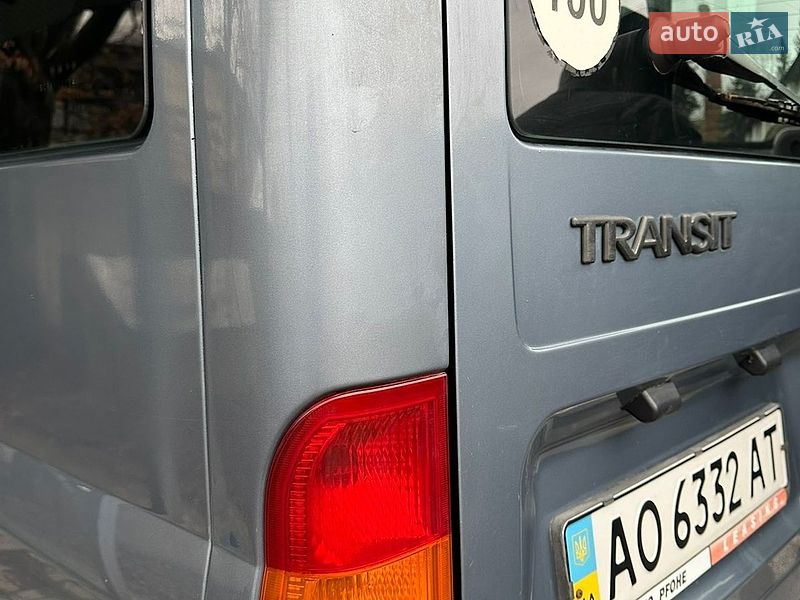 Микроавтобус Ford Transit 2006 в Мукачево
