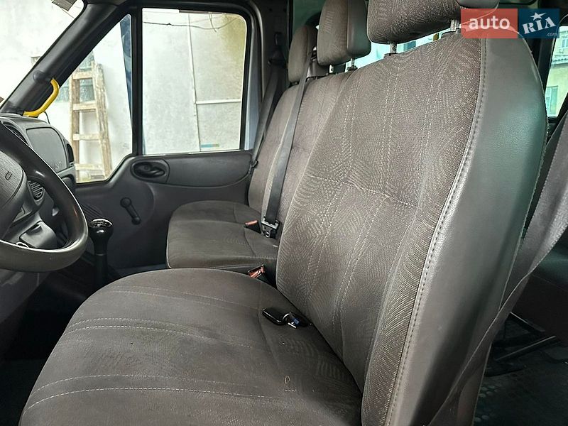 Микроавтобус Ford Transit 2006 в Мукачево