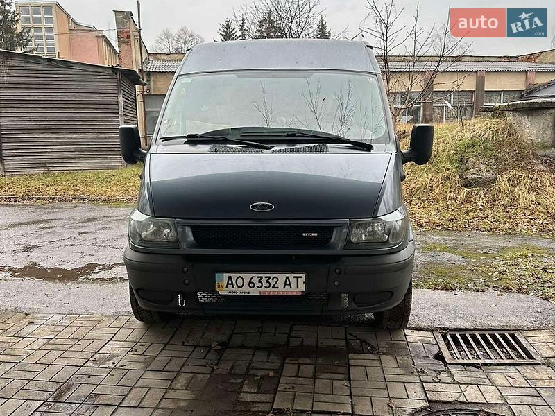 Микроавтобус Ford Transit 2006 в Мукачево