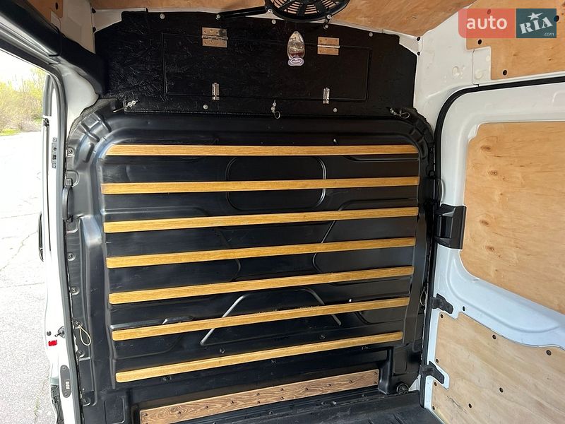 Микроавтобус грузовой (до 3,5т) Ford Transit 2016 в Мироновке фото 62 Микроавтобус грузовой (до 3,5т) Ford Transit 2016 в Мироновке