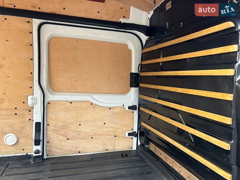 Микроавтобус грузовой (до 3,5т) Ford Transit 2016 в Мироновке фото 70 Микроавтобус грузовой (до 3,5т) Ford Transit 2016 в Мироновке
