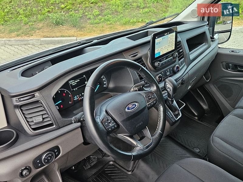 Вантажний фургон Ford Transit 2022 в Бережанах