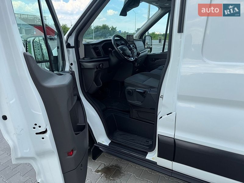 Вантажний фургон Ford Transit 2020 в Бучі