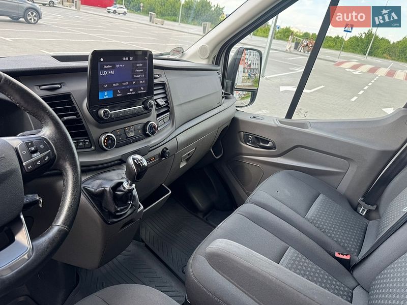 Вантажний фургон Ford Transit 2020 в Бучі
