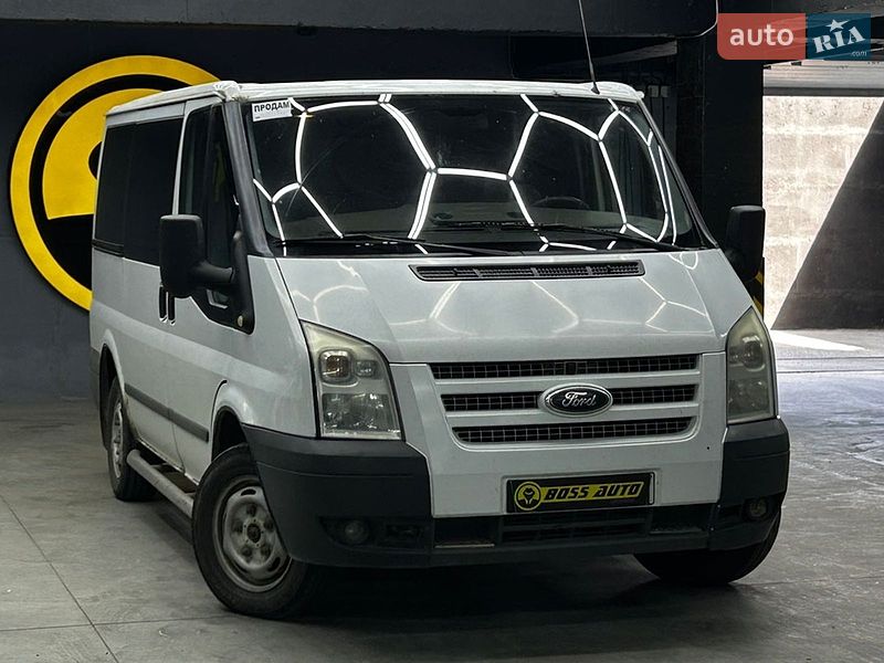 Ford Transit 2011