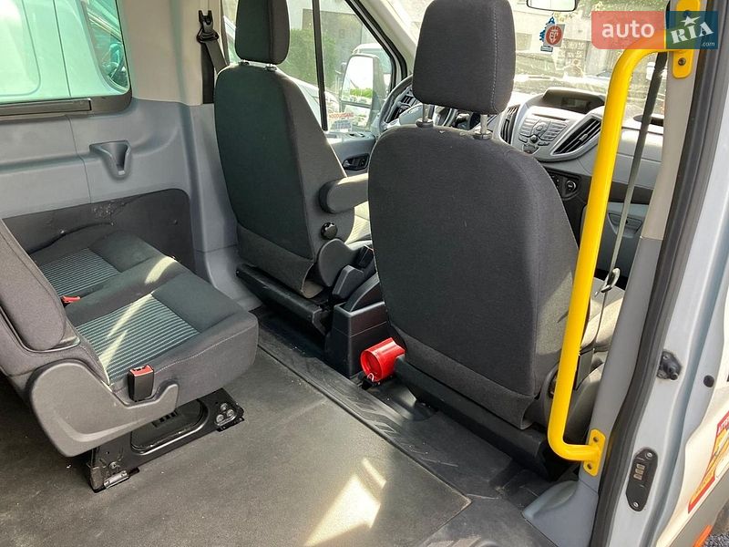Микроавтобус Ford Transit 2015 в Нововолынске