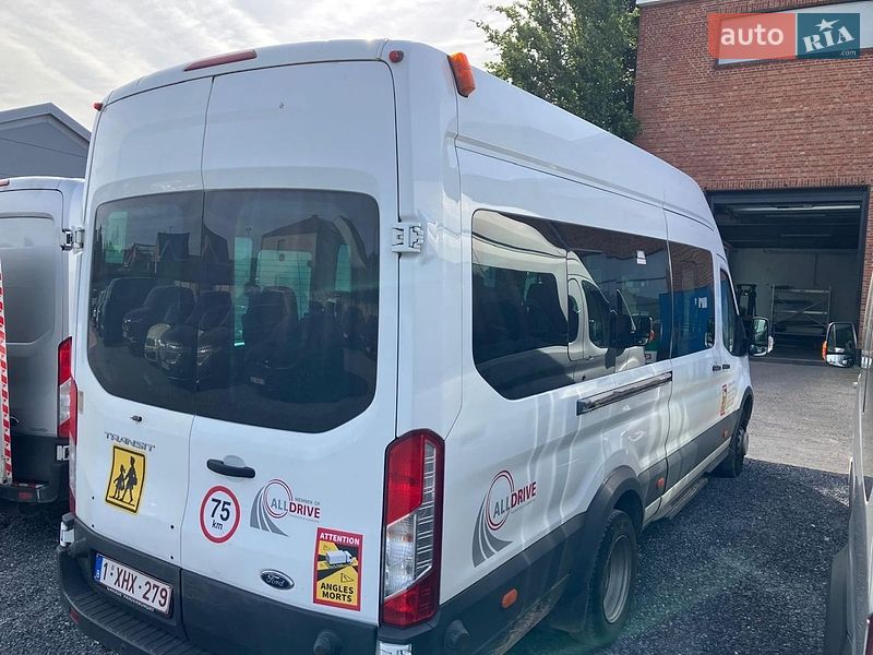 Микроавтобус Ford Transit 2015 в Нововолынске