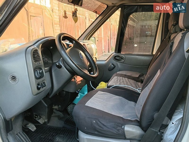Вантажний фургон Ford Transit 2005 в Первомайську