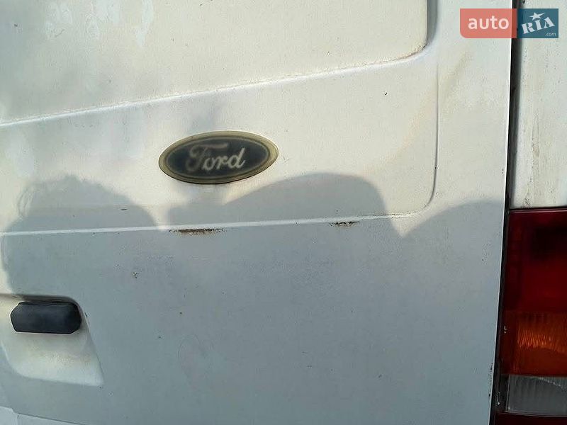 Микроавтобус грузовой (до 3,5т) Ford Transit 2005 в Черновцах