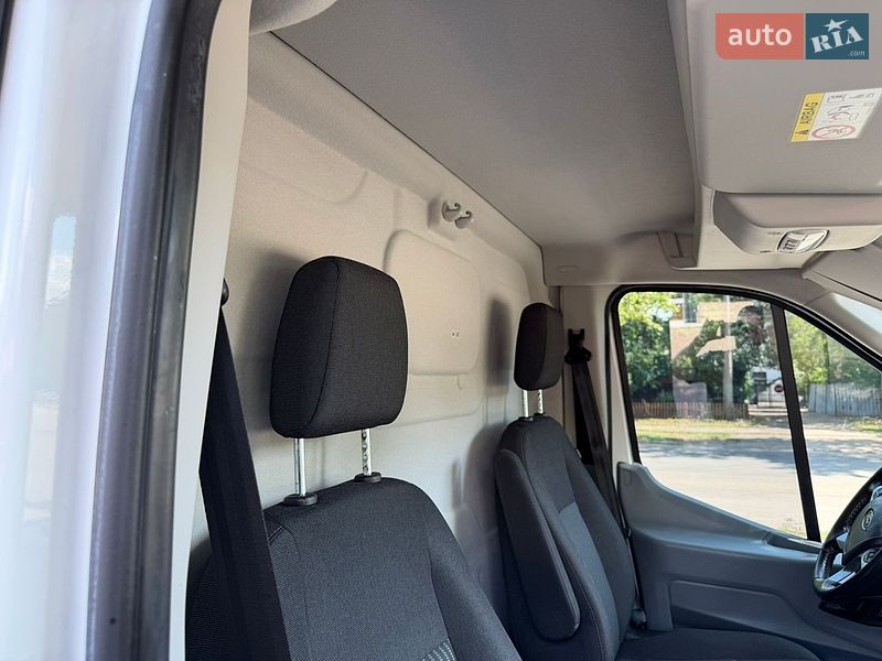 Вантажний фургон Ford Transit 2017 в Миколаєві