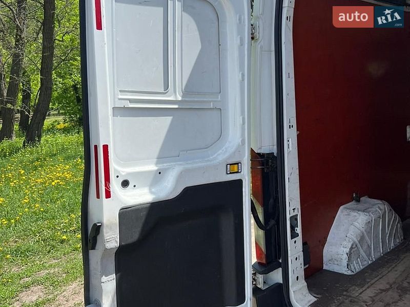 Вантажний фургон Ford Transit 2014 в Харкові