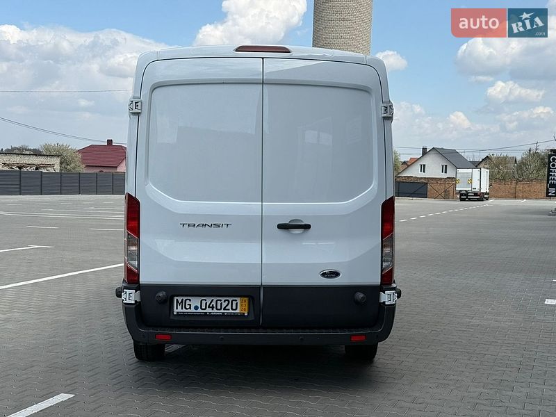 Вантажний фургон Ford Transit 2018 в Дубні