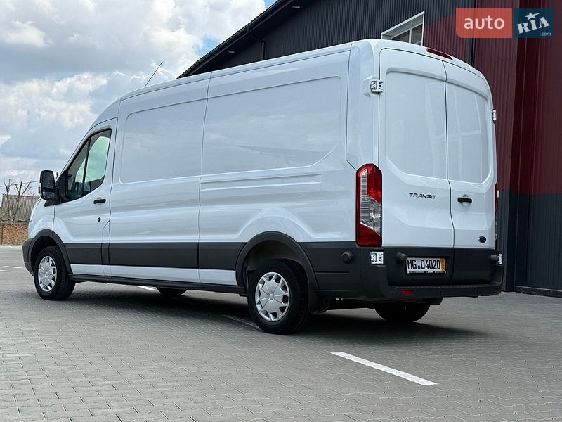 Вантажний фургон Ford Transit 2018 в Дубні