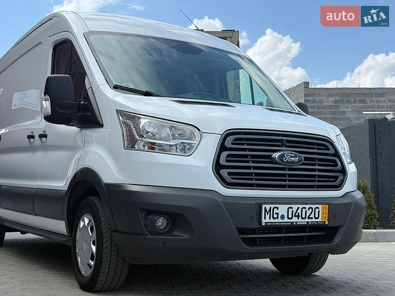 Вантажний фургон Ford Transit 2018 в Дубні