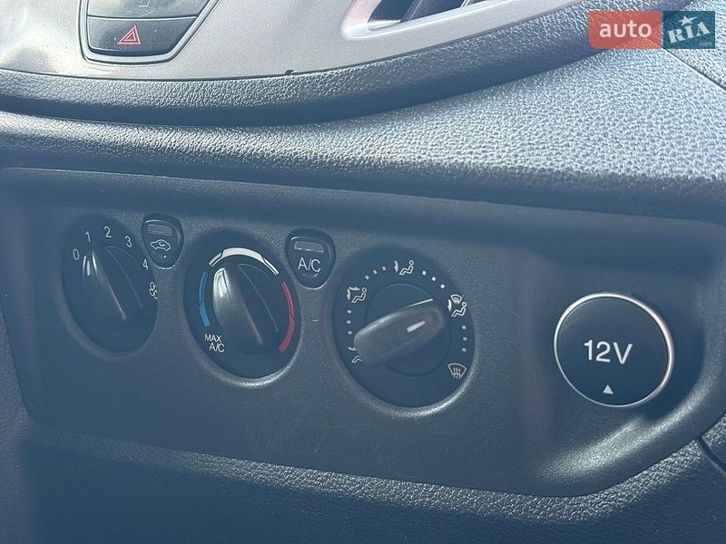 Вантажний фургон Ford Transit 2018 в Дубні