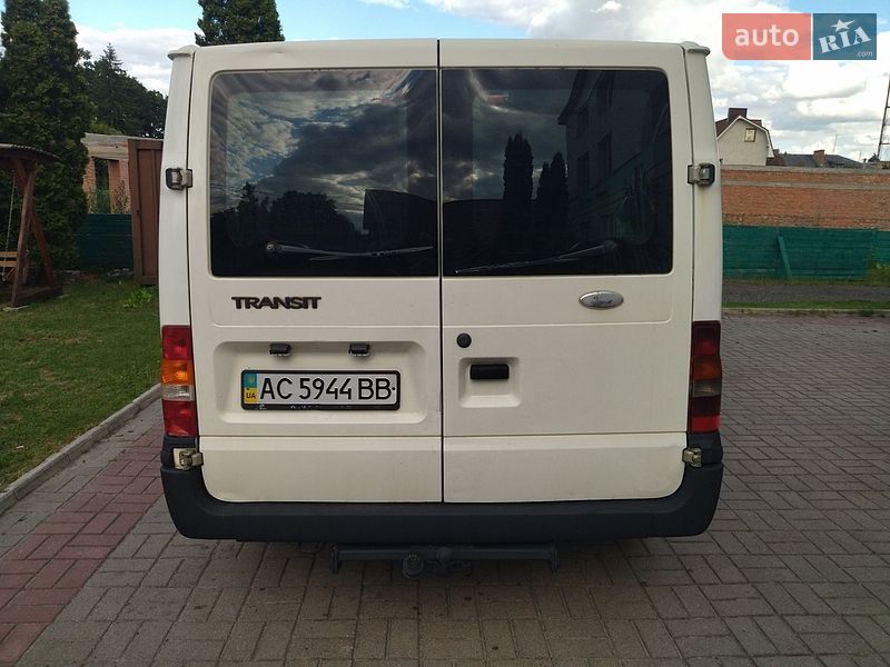 Вантажний фургон Ford Transit 2002 в Луцьку