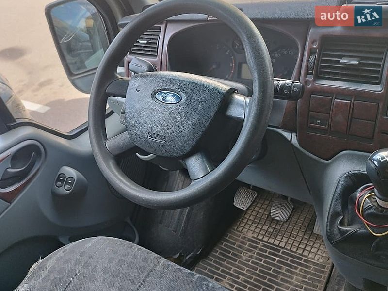 Грузовой фургон Ford Transit 2008 в Киеве