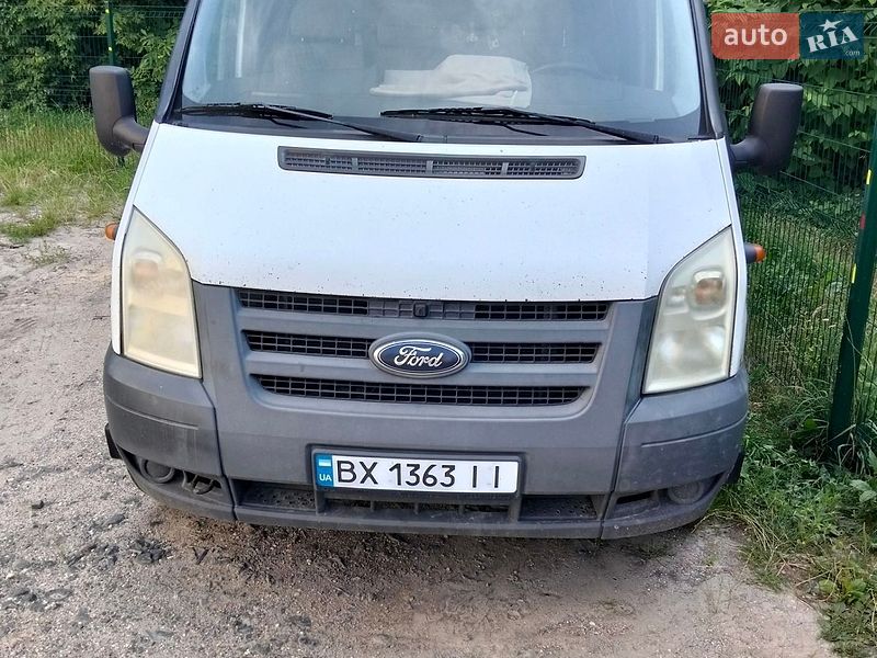 Ford Transit 2011