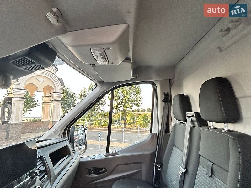 Вантажний фургон Ford Transit 2020 в Кременці