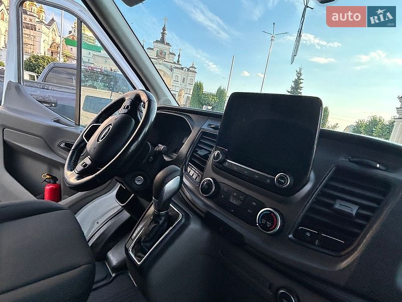 Вантажний фургон Ford Transit 2020 в Кременці