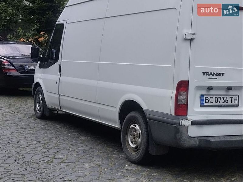 Вантажний фургон Ford Transit 2012 в Львові