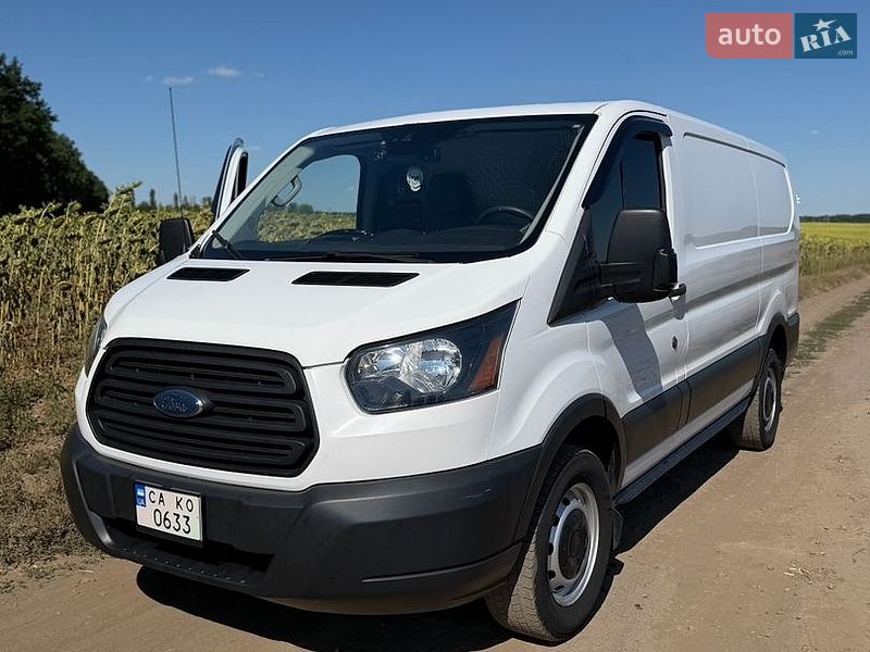 Грузовой фургон Ford Transit 2016 в Умани