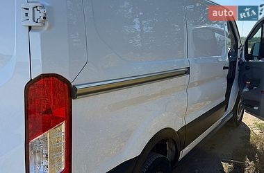 Грузовой фургон Ford Transit 2016 в Умани