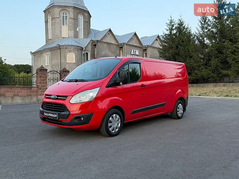 Вантажний фургон Ford Transit 2015 в Рівному