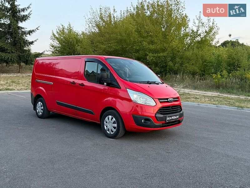 Вантажний фургон Ford Transit 2015 в Рівному