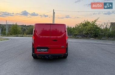 Вантажний фургон Ford Transit 2015 в Рівному