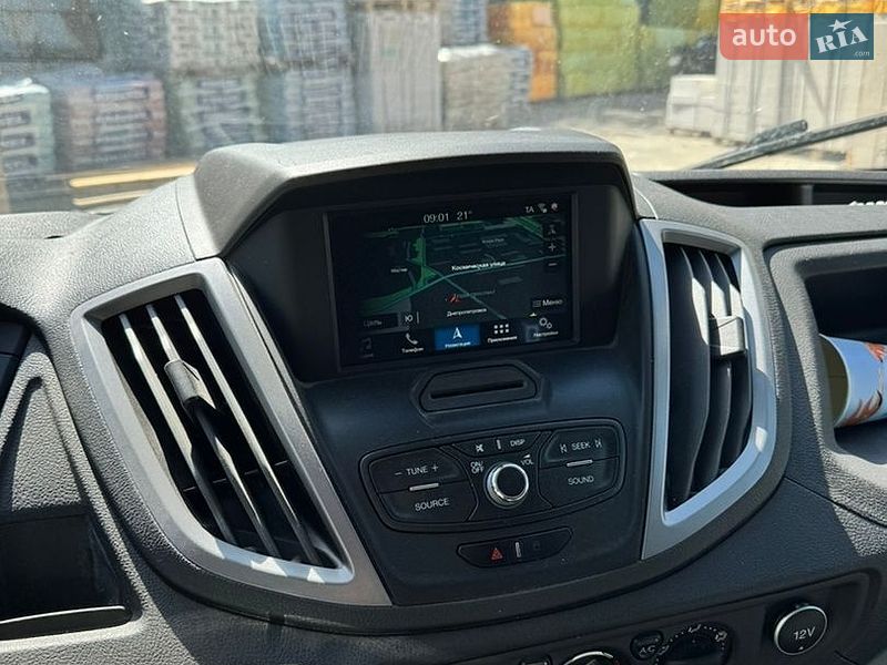 Вантажний фургон Ford Transit 2018 в Дніпрі