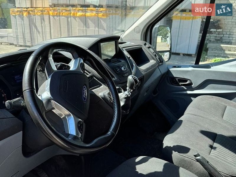 Вантажний фургон Ford Transit 2018 в Дніпрі