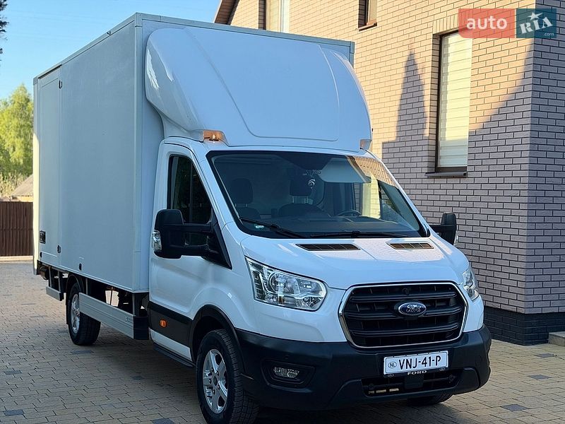Вантажний фургон Ford Transit 2021 в Радивиліві