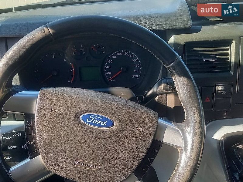 Вантажний фургон Ford Transit 2013 в Немирові