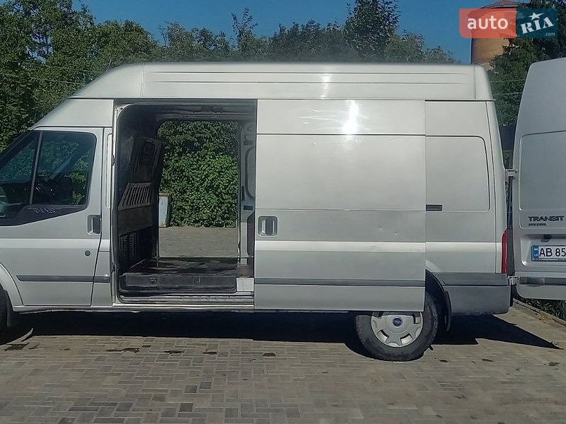 Вантажний фургон Ford Transit 2013 в Немирові