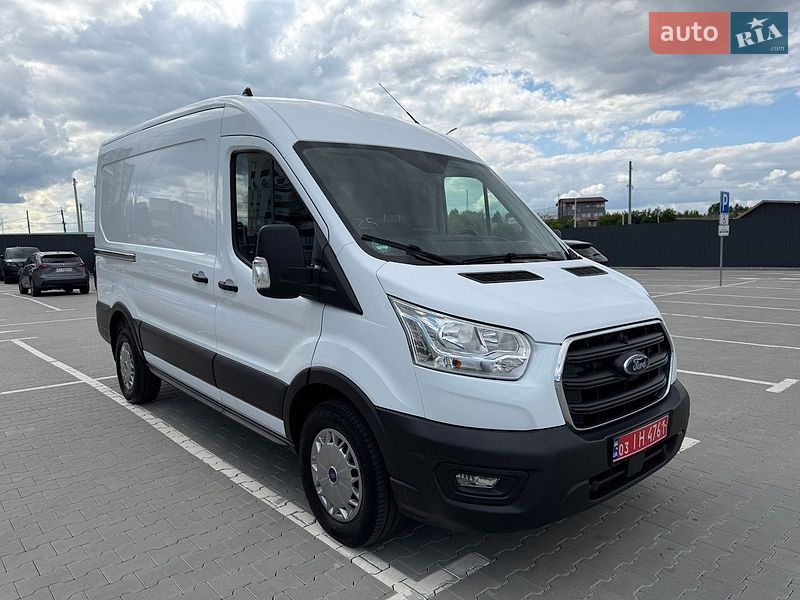 Грузовой фургон Ford Transit 2019 в Ирпене