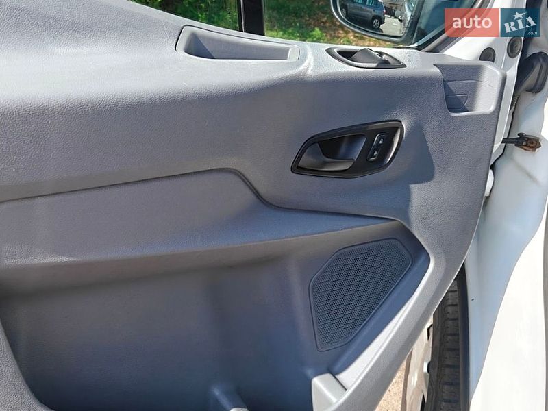 Мікроавтобус вантажний (до 3,5т) Ford Transit 2018 в Полтаві