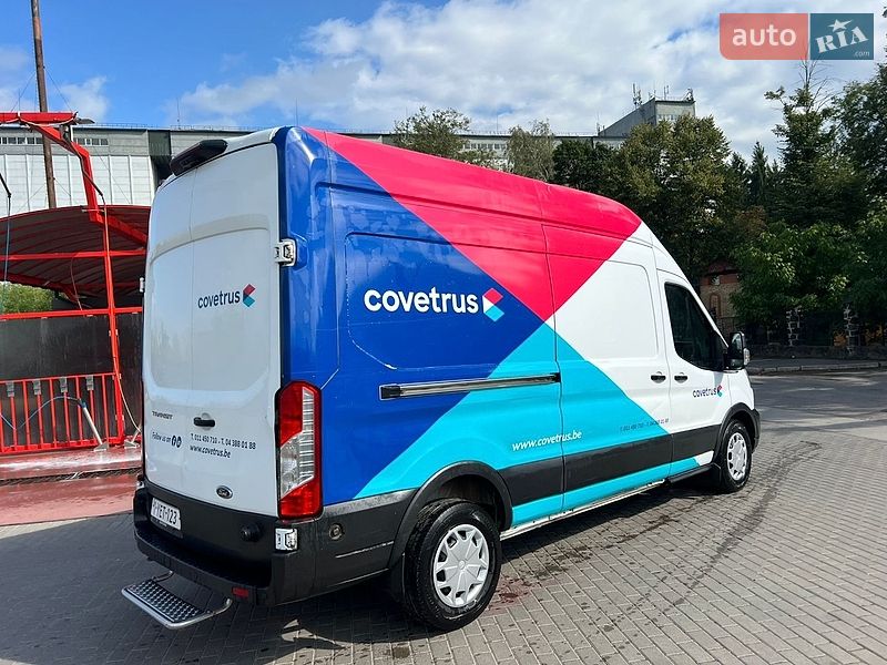 Вантажний фургон Ford Transit 2020 в Радивиліві