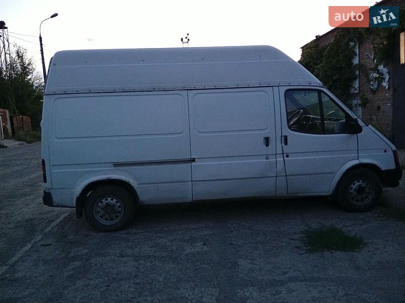 Грузовой фургон Ford Transit 1991 в Луцке