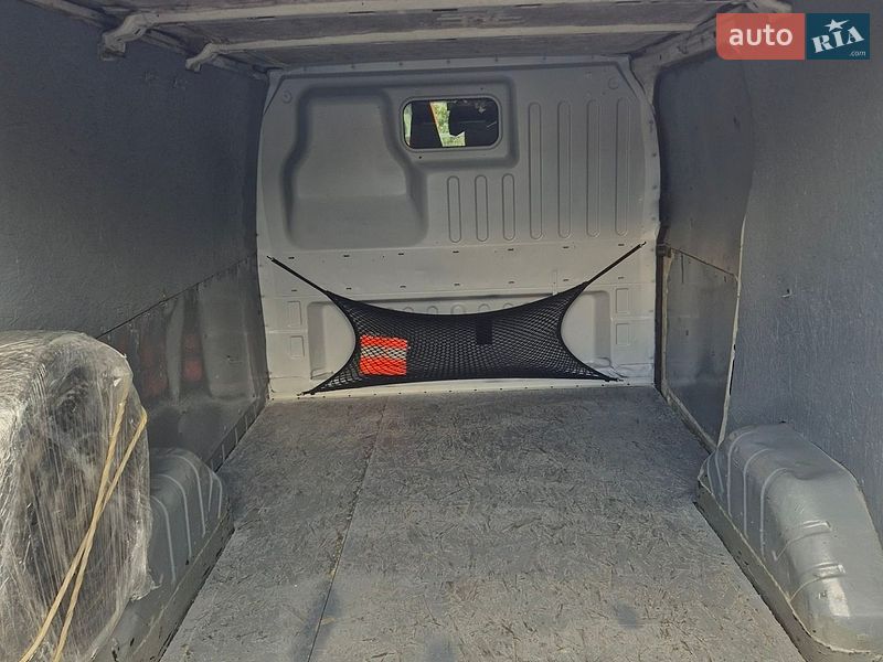 Грузовой фургон Ford Transit 2003 в Жмеринке