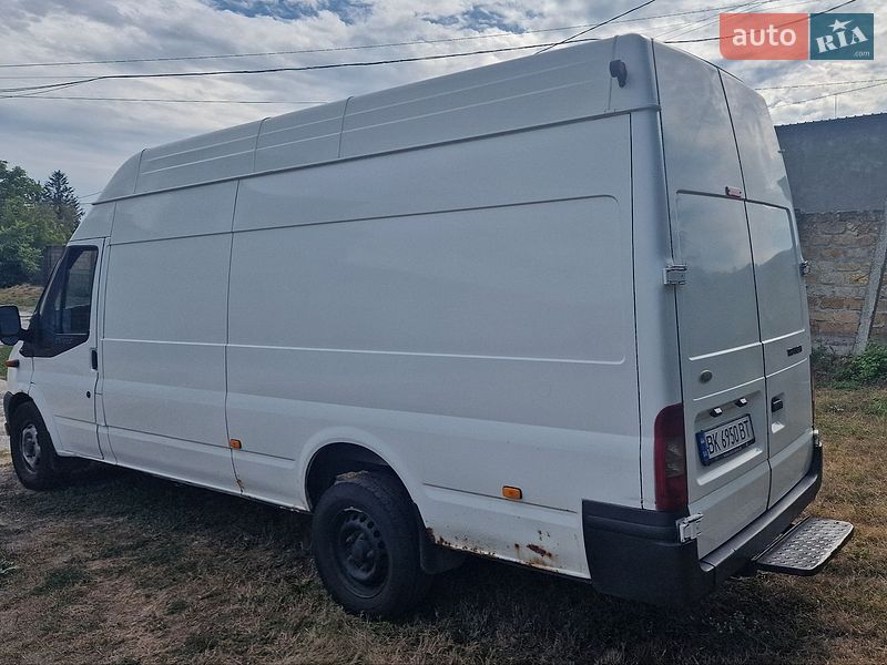 Вантажний фургон Ford Transit 2014 в Рівному